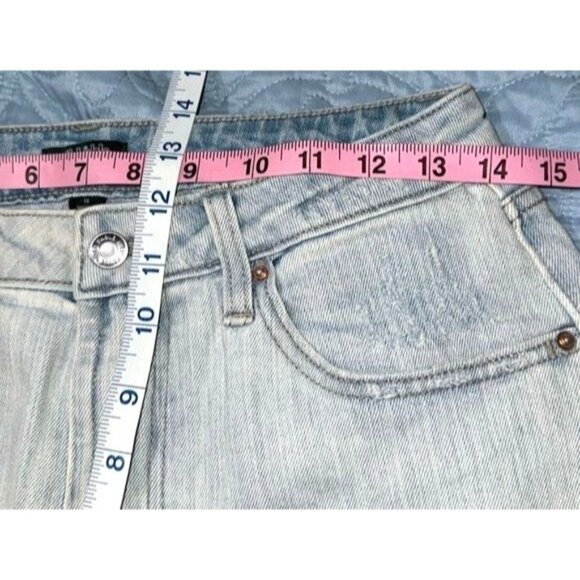 Wild Fable Light Wash Distressed Highest Rise Curvy Mom Jeans Size 10/30 Waist - Picture 7 of 8